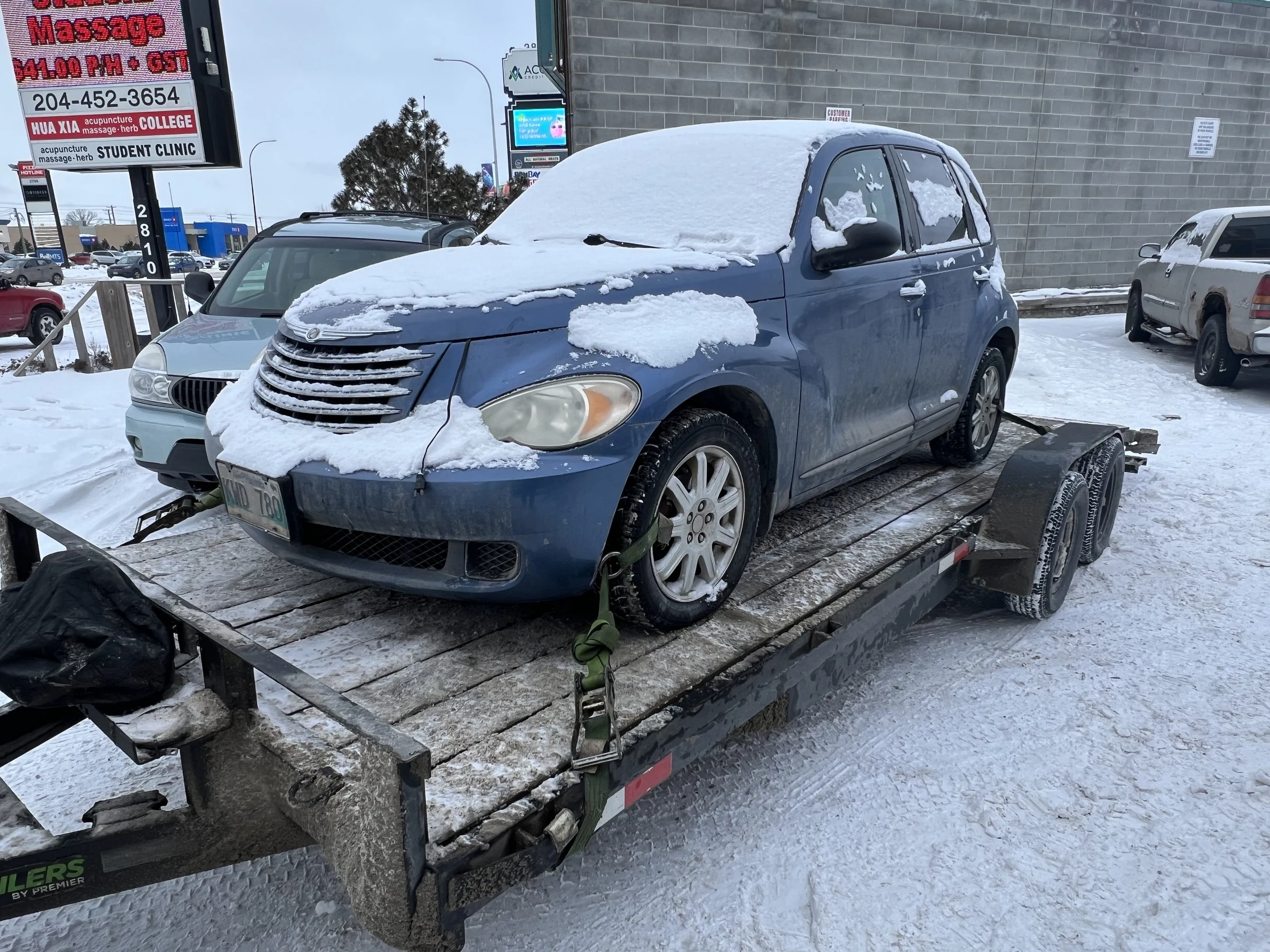 Blue Chrysler PT Cruiser